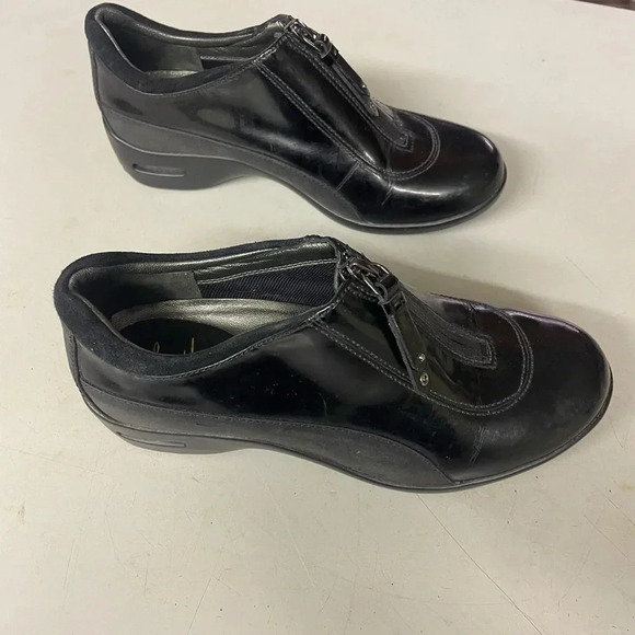 Cole Haan black patten waterproof clog/loafer size 5B - Picture 5 of 6